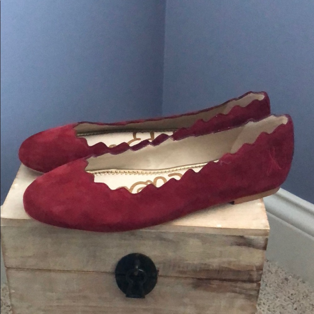 Scallop Sam Edelman flats